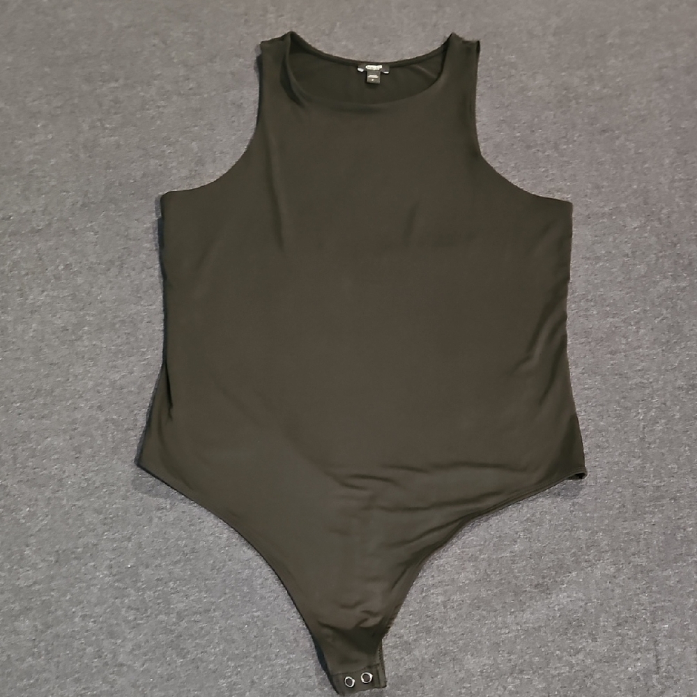 Express Black Body Contour Top